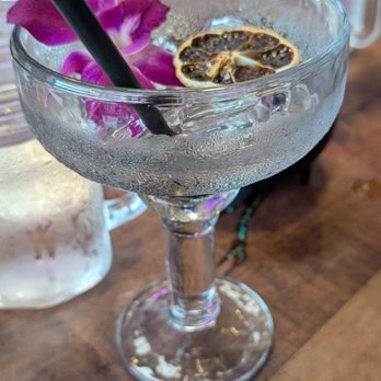 Amelias Mexican Kitchen - Slurped this pretty baby down pretty fast.  In Mexico, they call it a Margarita.  Sweet and sour and like someone in our group, can be salty - Mexican Near Me - Tucson, Arizona