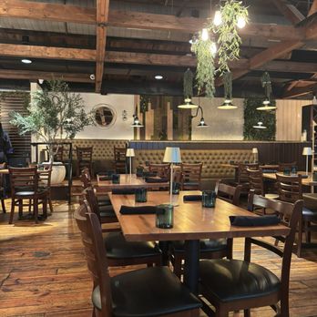 Jackson House - Desserts Near Me - Middletown, Delaware