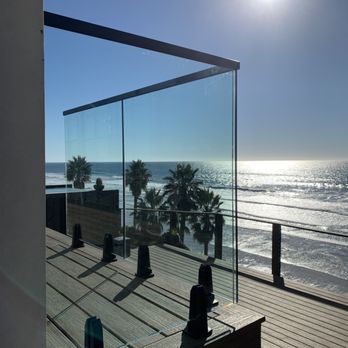 Glass Wall Systems - Glass & Mirrors Near Me - Carlsbad, California