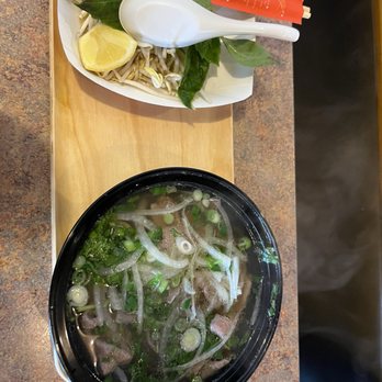 Paris Banh Mi - Pho - Vietnamese Near Me - Collierville, Tennessee