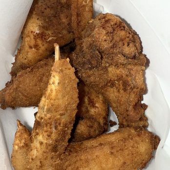 Chris P Kitchen - 4 pcs ChrisP Chicken WINGS - Chicken Wings Near Me - Santa Ana, California