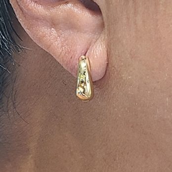 Three Crowns Jewelry - Jewelry Near Me - Lahaina, Hawaii
