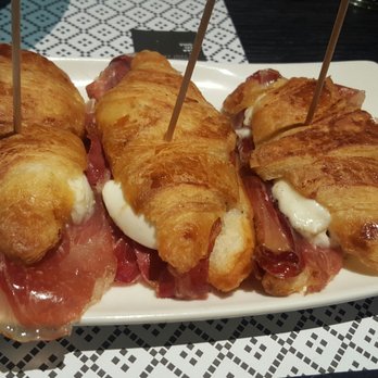 Vinitus - Tapas Bars Near Me - Barcelona, B Vinitus - Tapas Bars Near Me - Barcelona, B