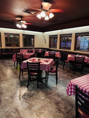Caruso's by null