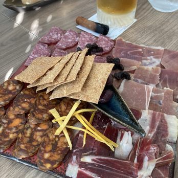 El Cielo - Charcuterie - Tapas Bars Near Me - Honolulu, Hawaii El Cielo - Charcuterie - Tapas Bars Near Me - Honolulu, Hawaii