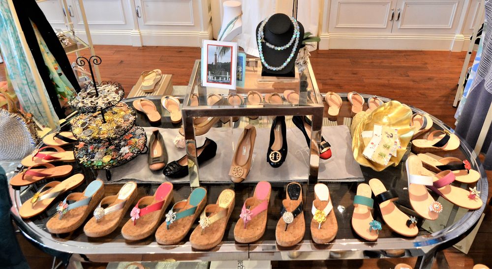 JUNO SHOE GIRL BOUTIQUE Updated October 2024 15 Photos 318 US Hwy