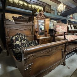 Magnolia Gardens Auction House