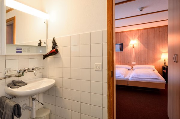 Jungfrau Lodge, Annex Crystal by null