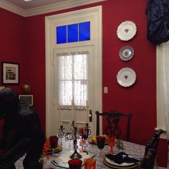 Claiborne House B&B - Bed & Breakfast Near Me - Jefferson, Texas Claiborne House B&B - Bed & Breakfast Near Me - Jefferson, Texas