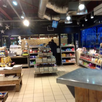 Esso - Gas Stations Near Me - Hoogblokland, ZH