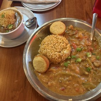Broadway Oyster Bar - Gumbo and crawfish etouffee - Cajun/Creole Near Me - St. Louis, Missouri Broadway Oyster Bar - Gumbo and crawfish etouffee - Cajun/Creole Near Me - St. Louis, Missouri