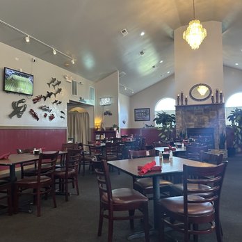 Jen's Steak and Seafood - the dining area - Seafood Near Me - Waverly, Tennessee Jen's Steak and Seafood - the dining area - Seafood Near Me - Waverly, Tennessee