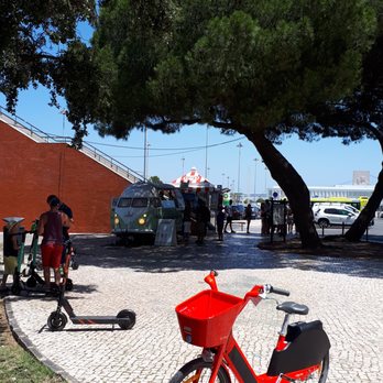 Jardim da Torre de Belém - all kinds of vehicles - Parks Near Me - Lisbon, 11