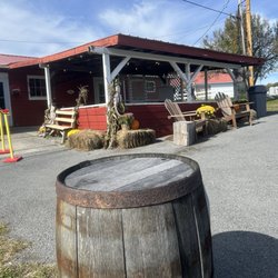Terrace Mountain Orchard - Bakery/store