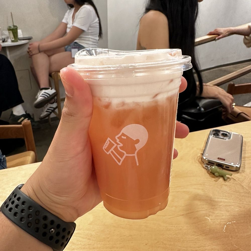 HeyTea TeaBar - King jasmine guava orange drink - Coffee & Tea Near Me - New York, New York