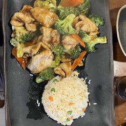 Chicken broccoli.  Delish and huge portions