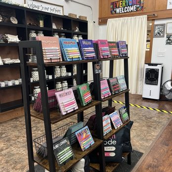 Malicious Intent Candle-Pouring Studio - Candle Stores Near Me - Snohomish, Washington