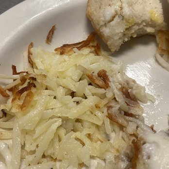 Biscuits Cafe - a HAIR in my hashbrowns...didn't notice until most of the way through - Cafes Near Me - Federal Way, Washington
