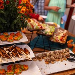 Tine to Dine - Mini Shrimp & Guacamole Tostadas, Chicken Satay Skewers & Meatball Crostini