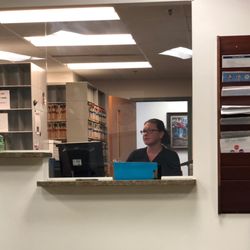 Main Line Ear, Nose, And Throat - Middle of COVID just before the 2nd wave began Receptionist unmasked