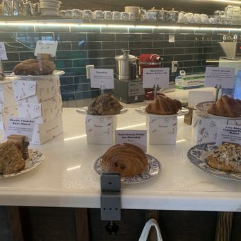Vavin Dessert Bar - Bakeries Near Me - Honolulu, Hawaii Vavin Dessert Bar - Bakeries Near Me - Honolulu, Hawaii