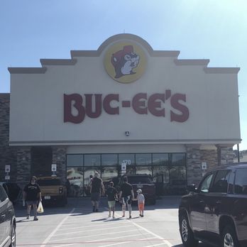 Buc-ee’s - Outside - Gas Stations Near Me - Sevierville, Tennessee Buc-ee’s - Outside - Gas Stations Near Me - Sevierville, Tennessee
