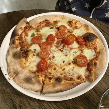 The Heights - MARGHERITA Pizza - Bars Near Me - Toledo, Ohio