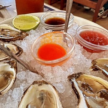 Este - Seafood Near Me - Austin, Texas