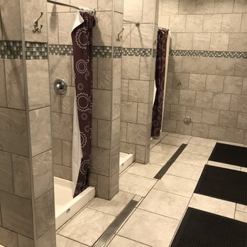 Planet Fitness - Showers - Gyms Near Me - La Quinta, California Planet Fitness - Showers - Gyms Near Me - La Quinta, California