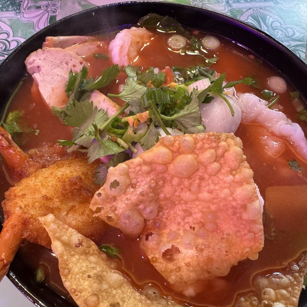 E-Jae Pak Mor - Yen Ta Fo - Thai Near Me - Seattle, Washington