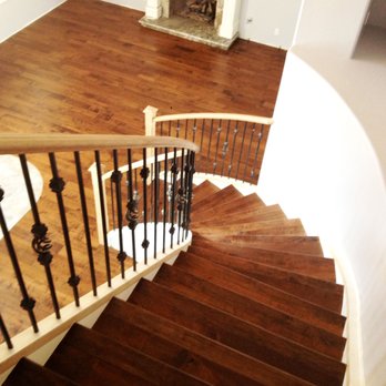 AZ Supreme Flooring - a staircase in a home - Flooring Near Me - Chandler, Arizona AZ Supreme Flooring - a staircase in a home - Flooring Near Me - Chandler, Arizona