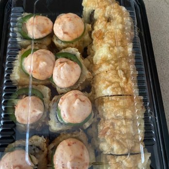 Sushi Weng - Sushi Bars Near Me - Waterford Charter Township, Michigan