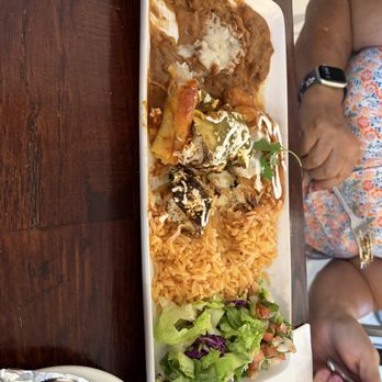 OMG Cocina - Chile Relleno Plate - Mexican Near Me - Sacramento, California OMG Cocina - Chile Relleno Plate - Mexican Near Me - Sacramento, California