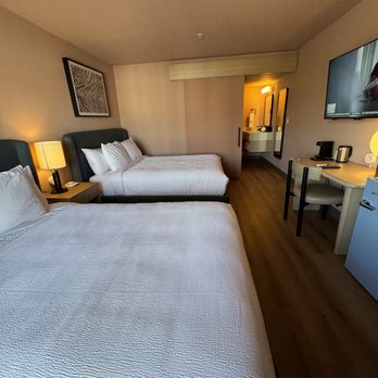 The Dunes Hotel - Spacious room with refrigerator and small coffee pot - Hotels Near Me - Palm Springs, California The Dunes Hotel - Spacious room with refrigerator and small coffee pot - Hotels Near Me - Palm Springs, California