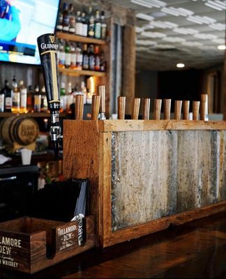 Pub Thirty Two by null