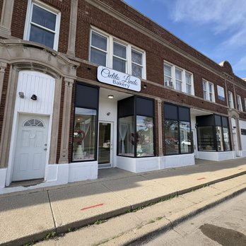 Cielito Lindo Bakery - Outside - Desserts Near Me - Cicero, Illinois Cielito Lindo Bakery - Outside - Desserts Near Me - Cicero, Illinois
