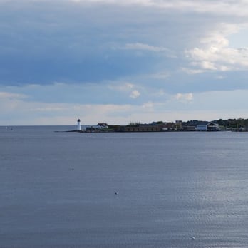Fort McClary - Looking out to the NH coast - Landmarks & Historical Buildings Near Me - Kittery, Maine Fort McClary - Looking out to the NH coast - Landmarks & Historical Buildings Near Me - Kittery, Maine