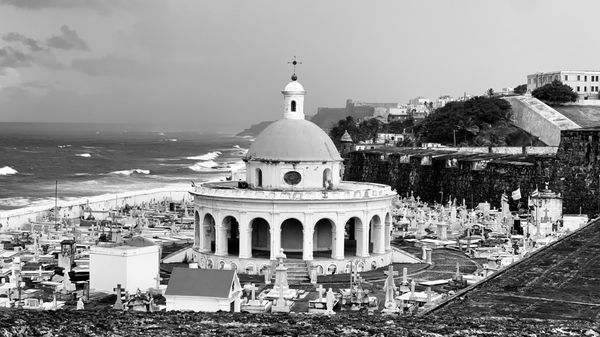 Cementerio Santa María Magdalena de Pazzis by null