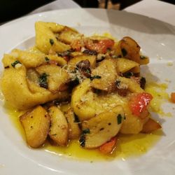 Pizzeria Sole Mio - Tortellini mit Kräuterseitlingen (EUR 16)