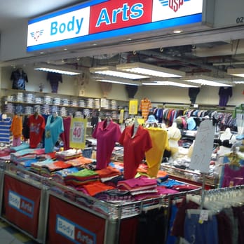 max10 clothing store