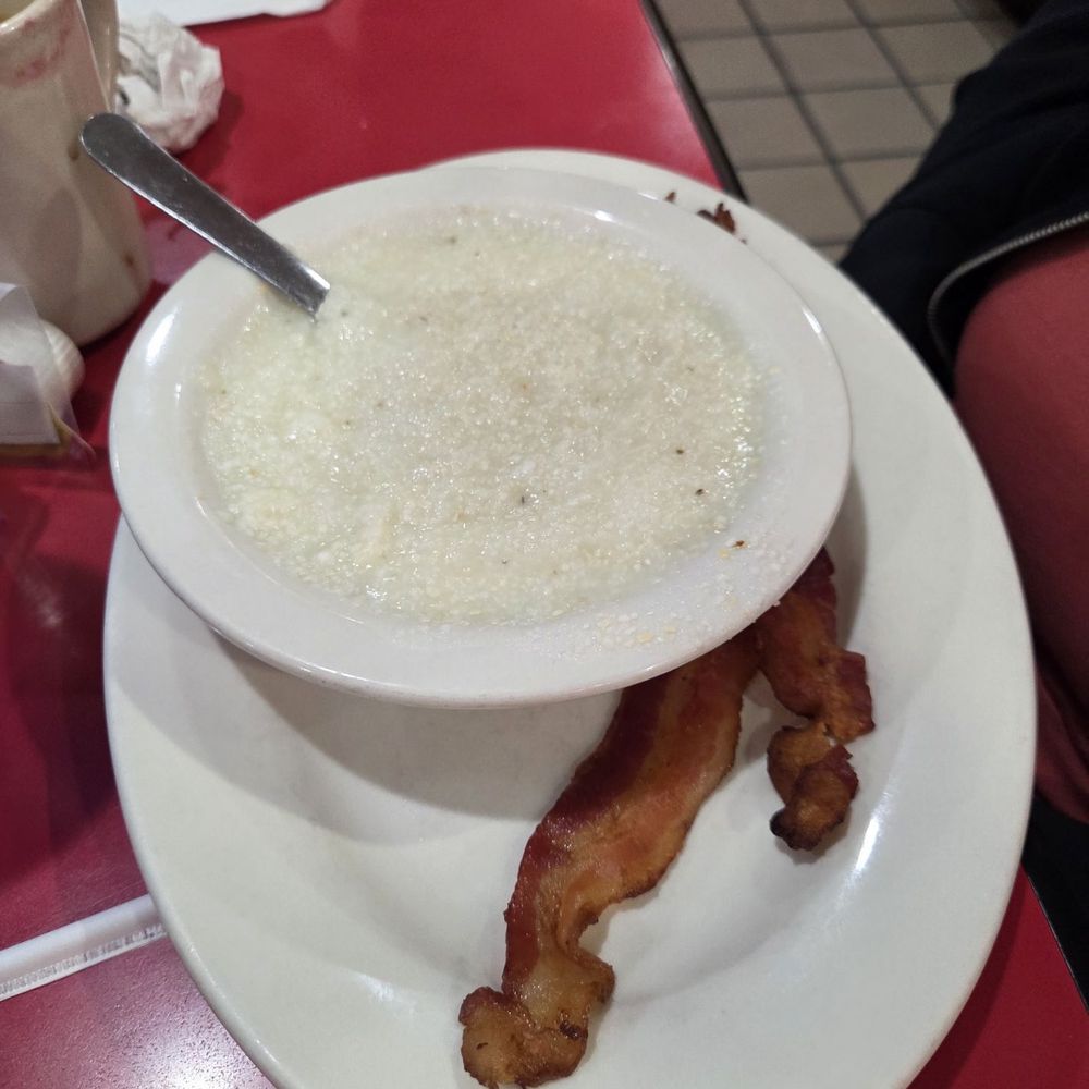 Freeway Cafe - Grits - Diners Near Me - Tulsa, Oklahoma Freeway Cafe - Grits - Diners Near Me - Tulsa, Oklahoma