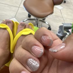 Beyond Nails Spa - French shellac/gel and matching (regular) pedicure #32