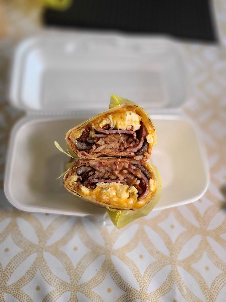 Flooky's - Woodland Hills