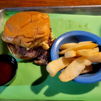 Cecil's Texas Style BBQ - Beef brisket sandwich - Barbeque Near Me - Orlando, Florida