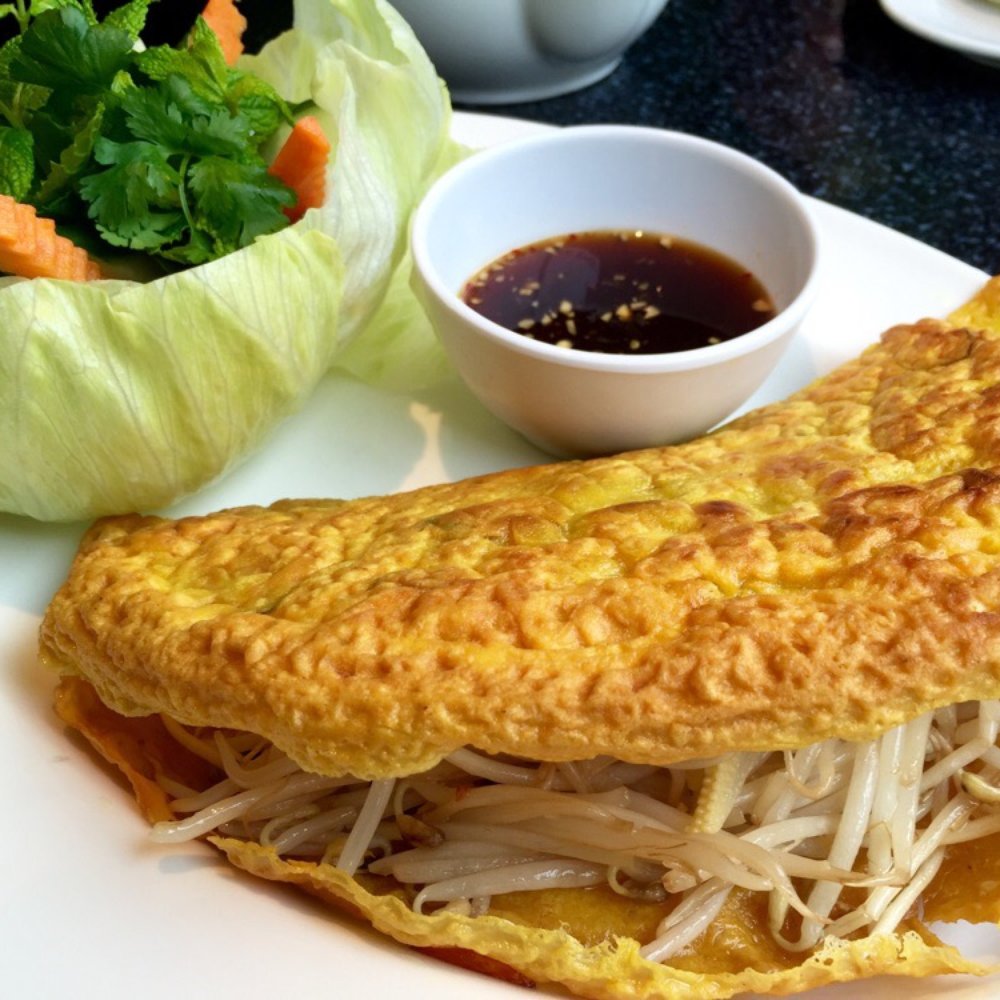 Tay Do Cafe - Vegetarian crispy pancakes with mushroom, tofu, bean sprouts and baby corn. - Vietnamese Near Me - London, XGL