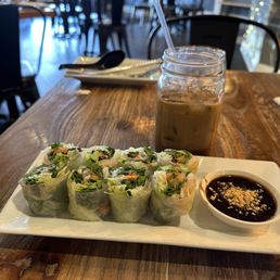 Spring rolls and Thai coffee, green curry with tofu Spring rolls and Thai coffee, green curry with tofu