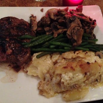 La Maison - Bistros Near Me - Paris, 75 La Maison - Bistros Near Me - Paris, 75