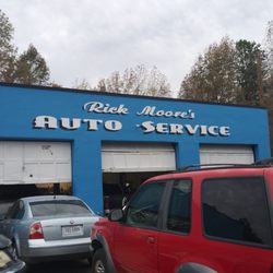 Rick Moore's Auto Repair Service - Angled view of the shop