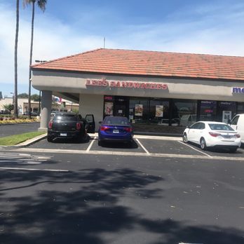 Lee's Sandwiches - Vietnamese Near Me - LongBeach, California
