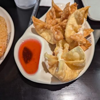 Aioe - Crab Rangoon - Sushi Bars Near Me - Overland Park, Kansas